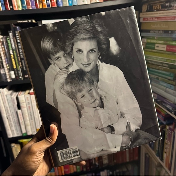 Princess Diana Book Collection Bundle - Picture 7 of 8